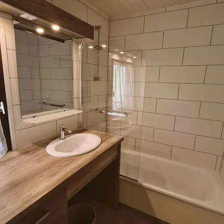 シャレー Hameau Du Ruisseau マニグード